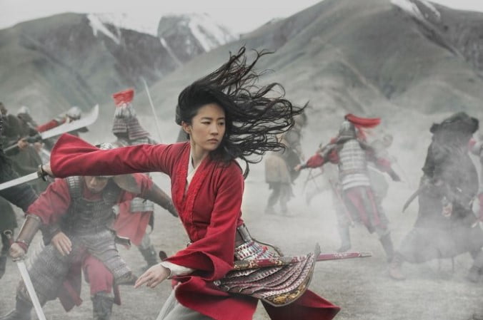 Mulan (2020) Filminden Bir Görüntü - Fotoğraf: Yifei Liu as Mulan