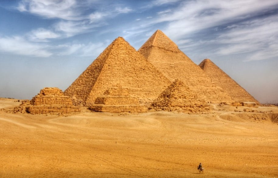 Büyük Giza Piramidi, Mısır