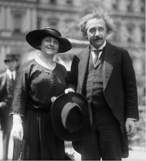 Hem Einstein Hem de Darwin Kuzenleriyle Evlendi