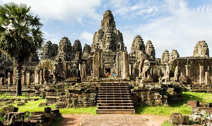 Dünya Mirası Kabul Edilen En İyi Tarihi Yerleri: Görsel: Angkor Wat, Kamboçya