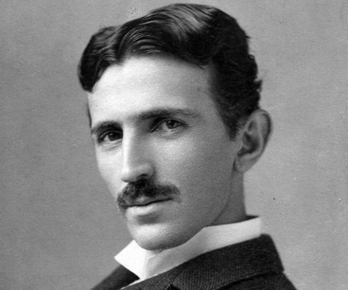 1890 dolaylarında Nikola Tesla