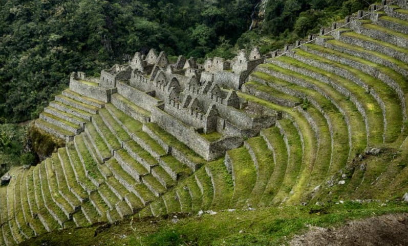 Peru'daki Winay Wayna harabeleri