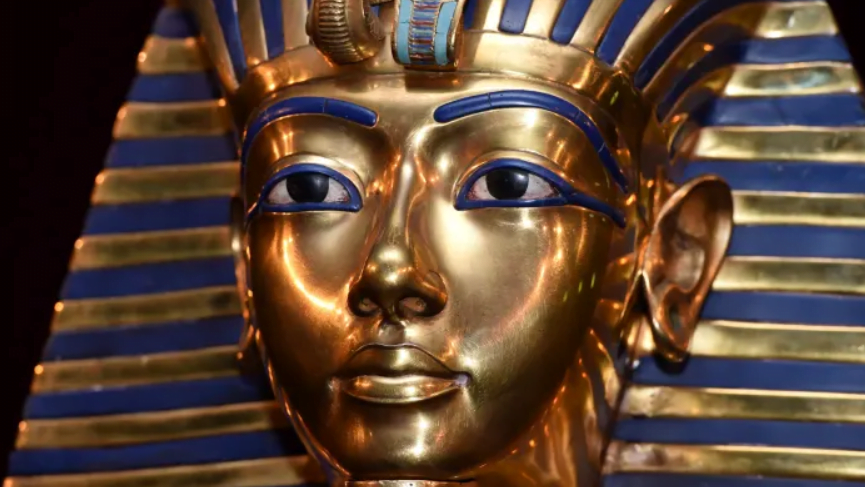 Mısır Firavunu Tutankhamun'un cenaze maskesi