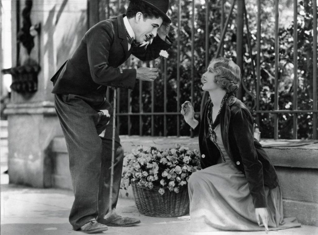 Charlie Chaplin Film Sahnesi