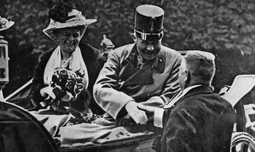 Arşidük Franz Ferdinand ve Hohenberg Düşesi eşi Sophie