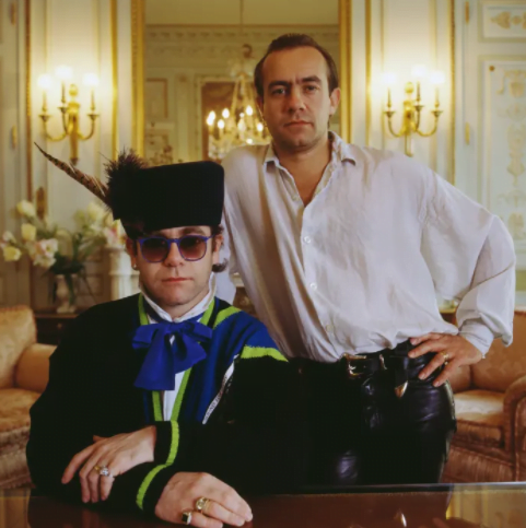 Elton John ve uzun süreli söz yazarı ortağı, söz yazarı Bernie Taupin