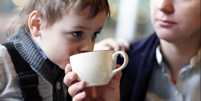 Kahve Gerçekten Çocukların Büyümesini Engelliyor Mu?