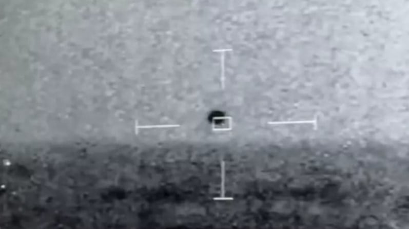 Yeni Yayınlanan ABD Donanması Küresel UFO Görüntüleri